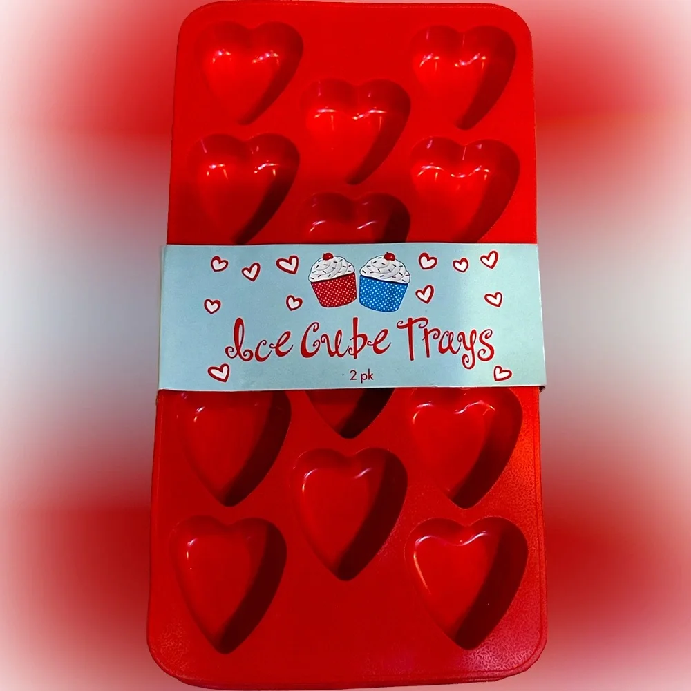 BASE4 2008 HEART FLEXIBLE ICE TRAY, CHOCOLATE, JELLO, SHOTS, set of 2 PARTY LOVE